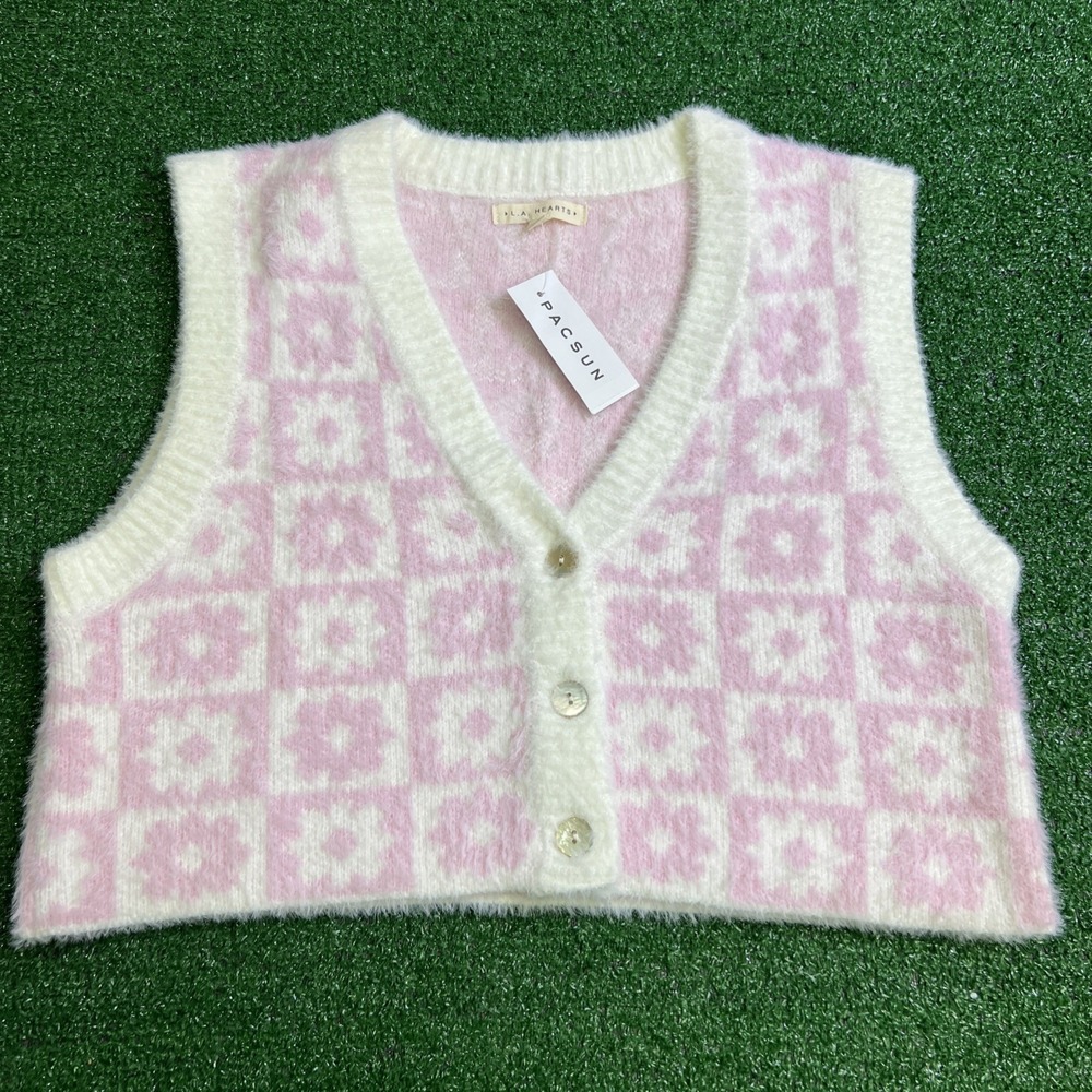 La Hearts Baby Pink And Cream Fuzzy Crop Top Button Up Sweater Womens‎ Large NWT